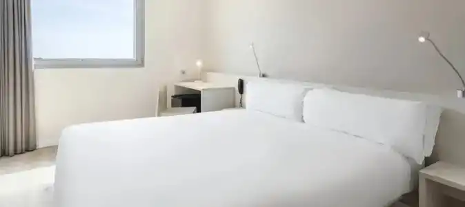 B&B Barcelona Viladecans - 49