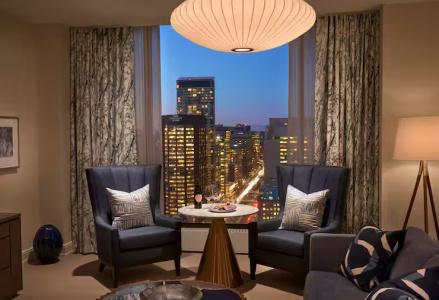 Hilton - 115