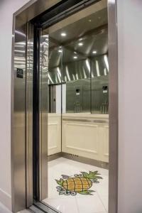 Staypineapple, An Artful, Midtown New York - 25