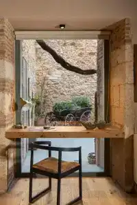 Domus Renier Boutique - Historics Worldwide - 76