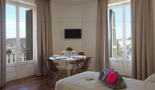 Duquesa Suites Barcelona - 70