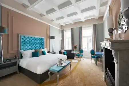 Aria Budapest by Library Collection - 43
