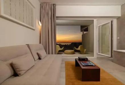 Higueron Malaga, Curio Collection by Hilton - 98