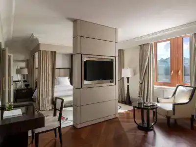 Four Seasons Hotel Moscow - 145