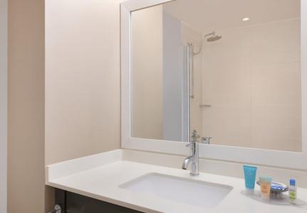 Courtyard By Marriott New York Jfk Airport - 48