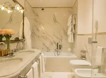 Bernini Palace - 17