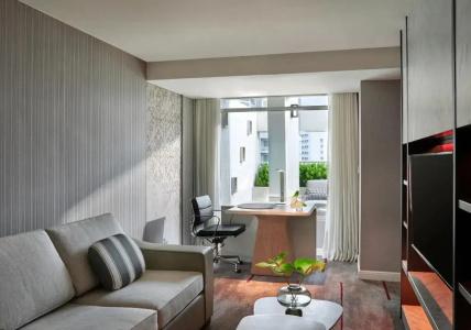 DoubleTree by Hilton Bangkok Ploenchit - 56