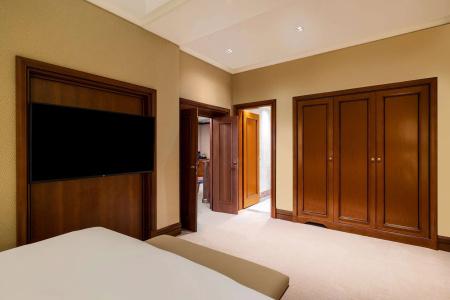 Nh Collection Carlo Iv - 105