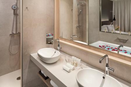 The Level at Melia Barcelona Sky - 16