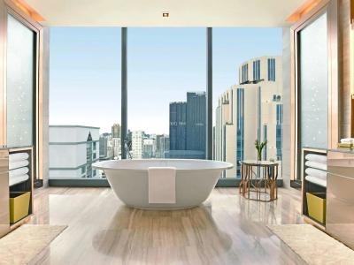 Hyatt Regency Bangkok Sukhumvit - 57