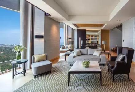 Hilton - 79