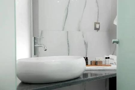Acropolian Spirit Boutique - 37