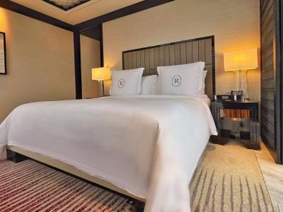 Regent Shanghai Pudong - 44