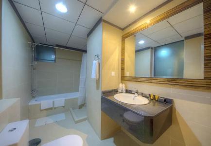 Orchid Vue - 12