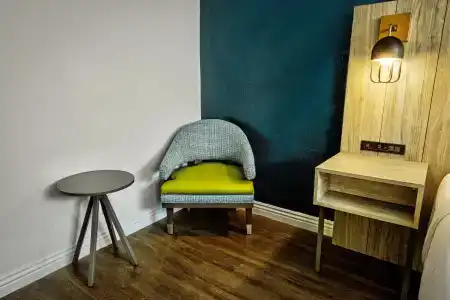 Downtowner Boutique - 40