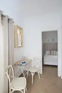 Yanna Luxury Suites (Asteri Suites) - 8