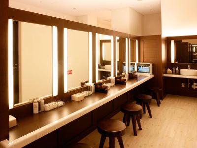 City Plaza Osaka - 15