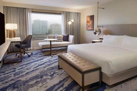 Hilton - 26