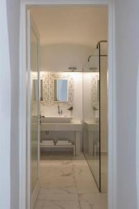 Canaves Oia Suites & Spa - 42