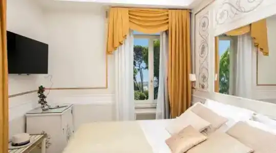 Luxury Villa Excelsior Parco - 85