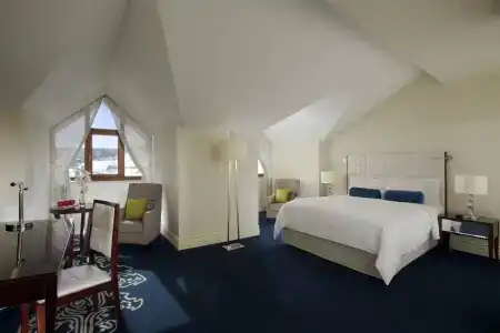 Marriott - 48