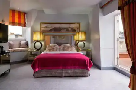 The Mandeville - 81