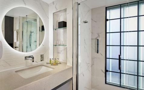 DoubleTree by Hilton London – West End - 48