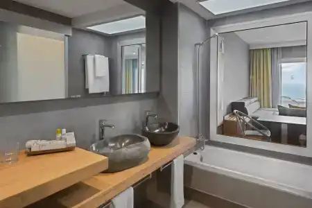 Atlantic Mirage Suites & Spa - 41