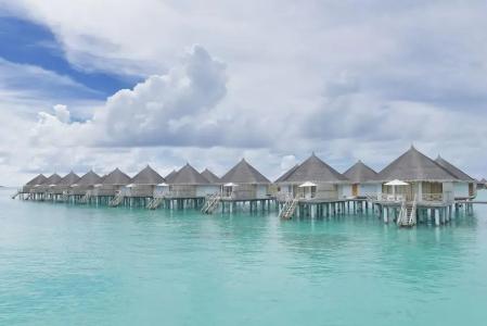 Angaga Island and Spa - 22
