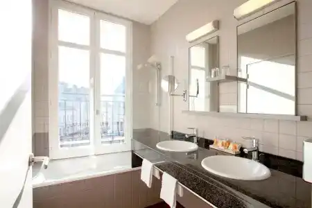 Hôtel de Normandie - 25