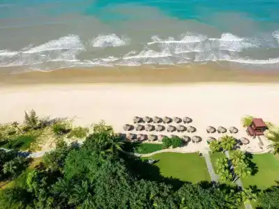 Pullman Oceanview Sanya Bay Resort & Spa - 42