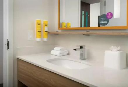Tru By Hilton Miami West Brickell - 36