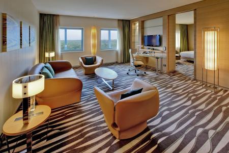 Hilton Frankfurt Airport - 51