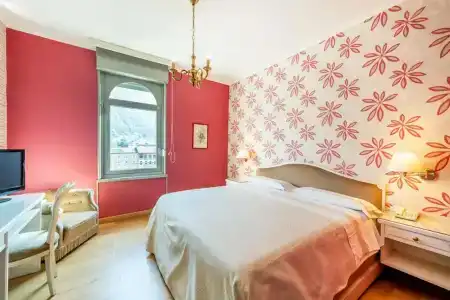 Metropole Suisse - 1