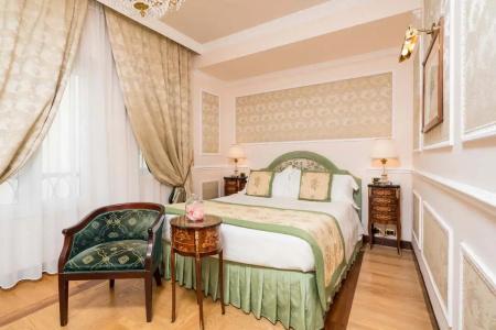 Bernini Palace - 65