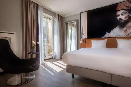 Radisson Blu - 72