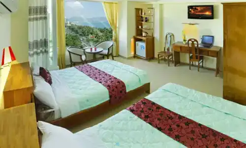 Ngoc Khanh - 4