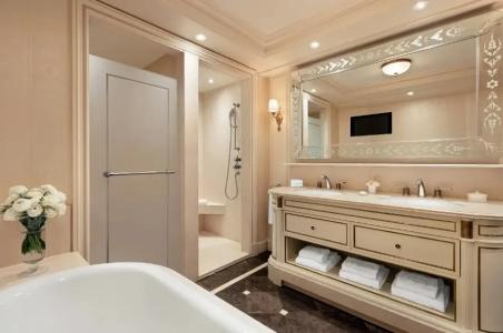 Shangri-La Paris - 88