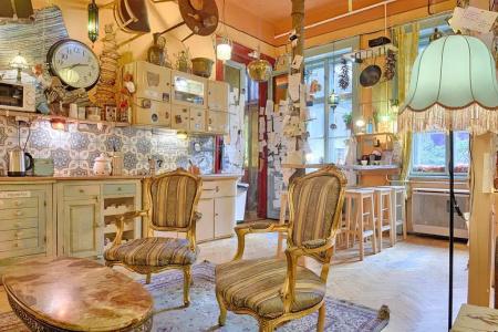 Lavender Circus Hostel, Doubles & Ensuites - 10