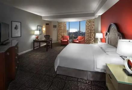 Hilton Anatole - 77