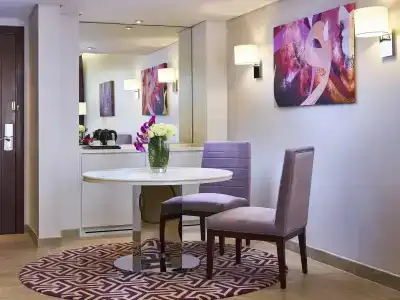 Mercure Dubai Barsha Heights Suites - 40