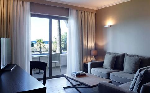 Pelagos Suites & Spa - 82