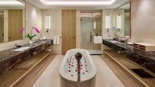 Pavilion Managed by Banyan Tree - 75