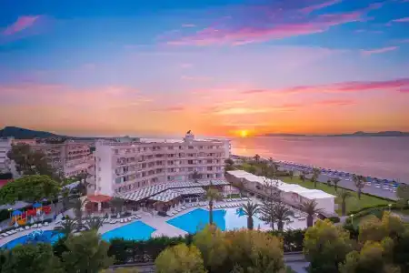 Sun Beach Resort - 33