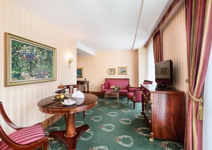Best Western Premier Grand Russischer Hof - 61