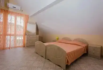Карина на Лазурной - 1