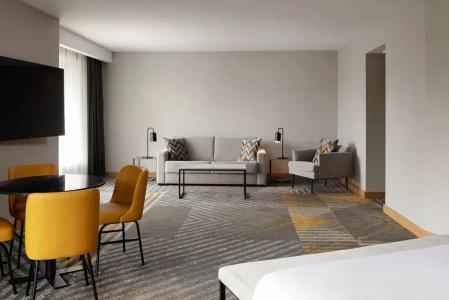Courtyard by Marriott Tbilisi - 55