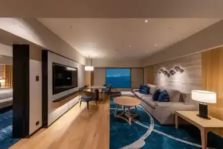 Hilton Tokyo Bay - 10