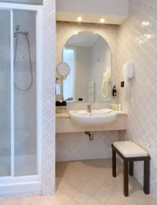 Th Roma - Carpegna Palace - 72