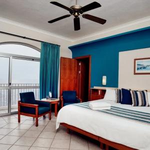 Paradise Bay Resort - 57